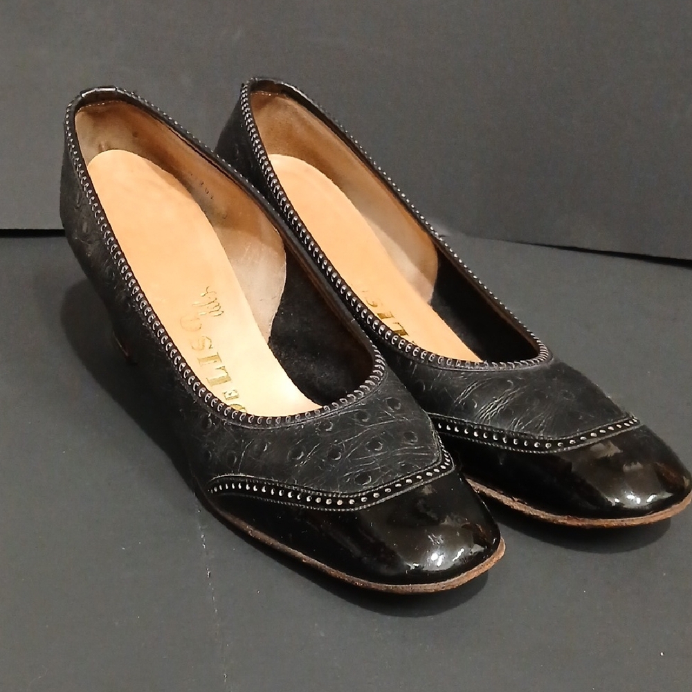 Vintage DeLiso Debs Black Leather Heels Size 8 AAAA